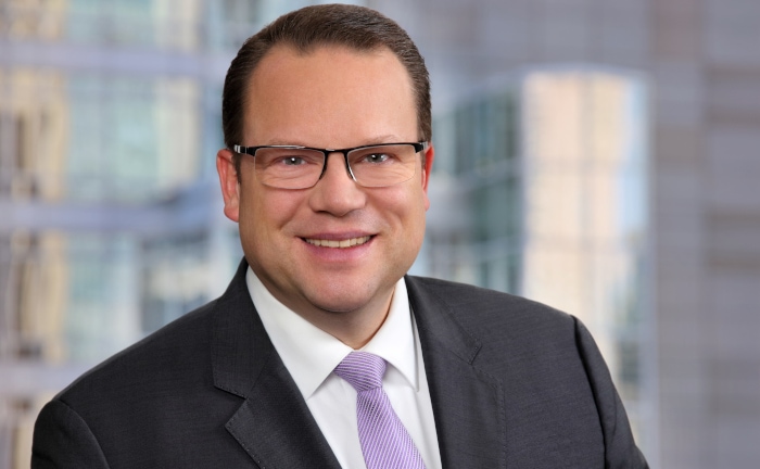 Martin Stenger, Director Sales, Business Development Insurance und Retirement Solutions – Germany, Austria und Switzerland bei Franklin Templeton, spricht über Kapitalmärkte 2025.