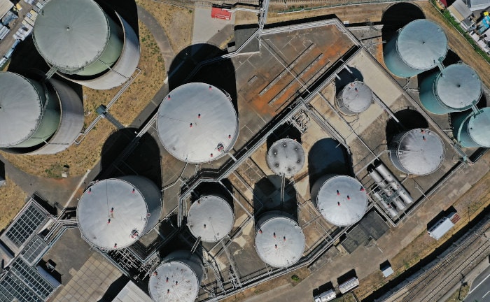 Tanklager in Mannheim: Auch steigende Benzinpreise haben die Inflation angeheizt