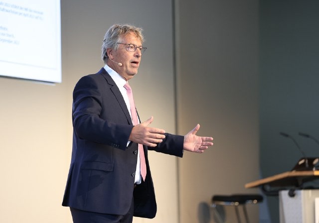 Kapitalmarktstratege Philipp Vorndran (Flossbach von Storch) bei seinem Vortrag über Risiken und Rendite
