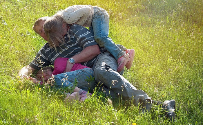 Alle auf Papa!: Risikolebensversicherungen sind vor allem in Familien wichtig