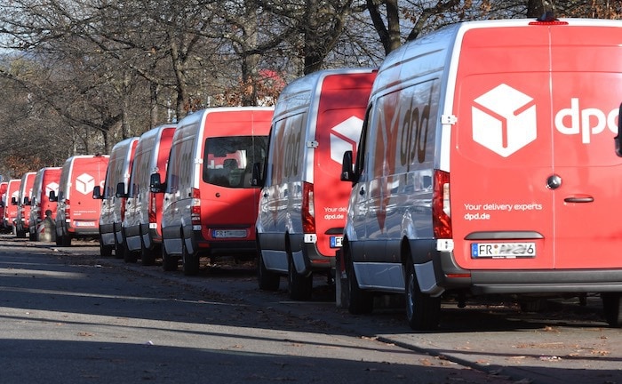 dpd - Fahrzeugflotte, Paketdienst, Paketflut, Weihnachtsgeschaeft, Auslieferung, Online-Handel, online-Haendler