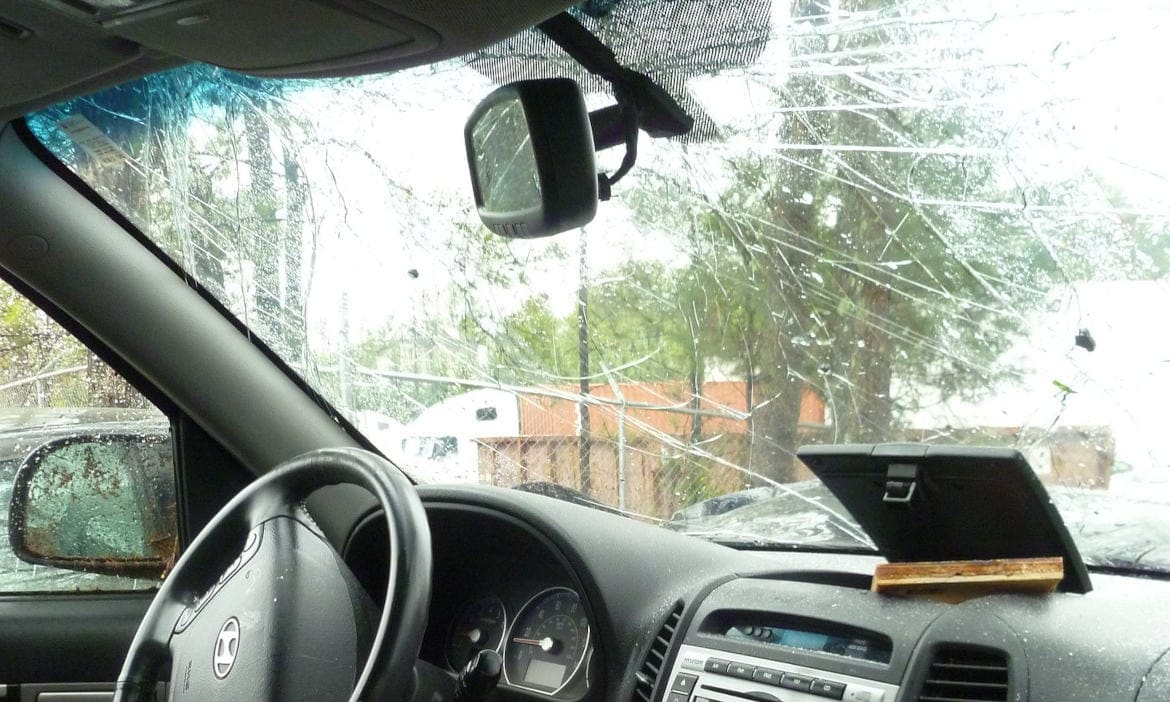 Und es hat Bumm gemacht: Wer behebt den Schaden am besten?