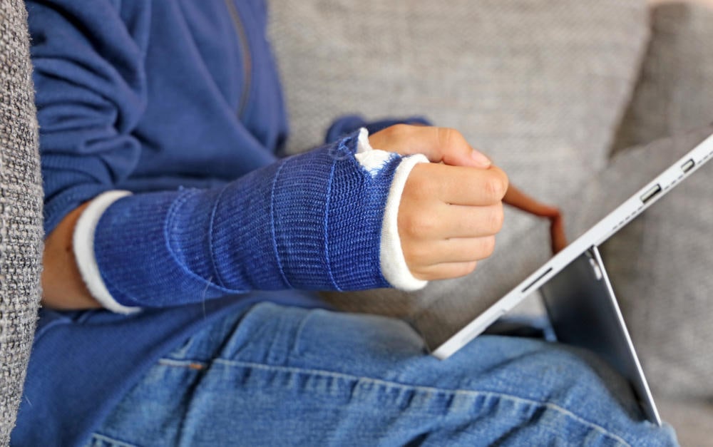 Armbruch nach Unfall: Ein Fall für die Unfallversicherung?