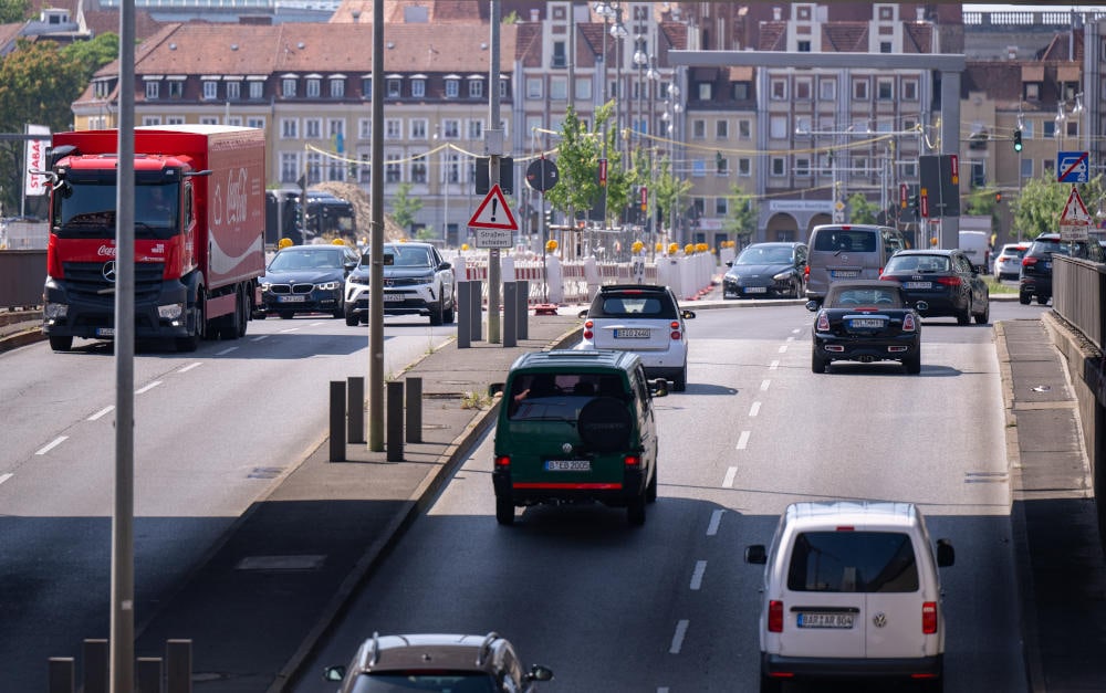 Straßenverkehr in Berlin: Geringste Autodichte in Deutschland