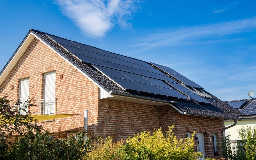 Will gut versichert werden: Photovoltaikanlage auf dem Dach