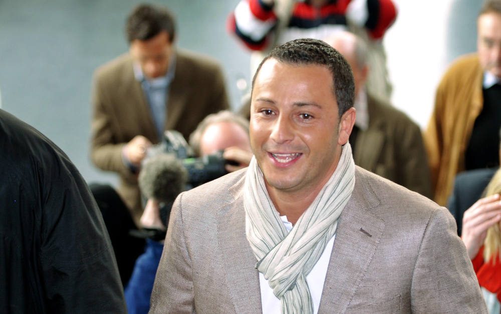 Mehmet Ercan Göker im April 2010 auf dem Weg zum Amtsgericht Kassel