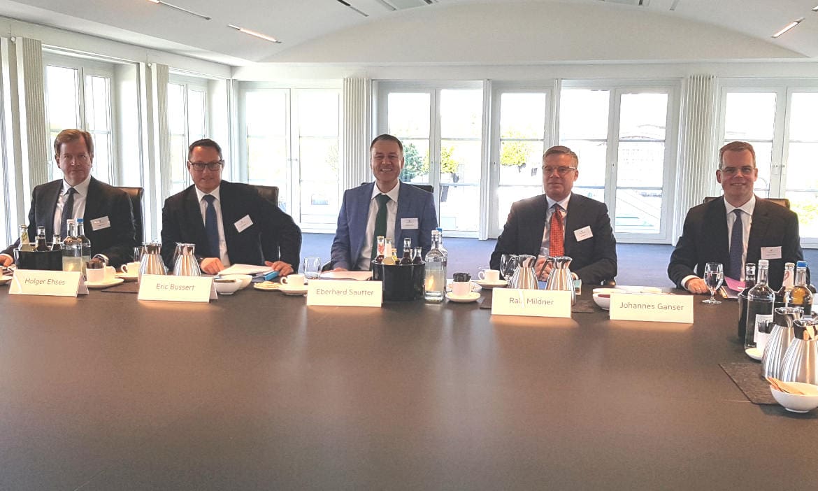 Vorstandsmitglieder der Hanse-Merkur (v.l.n.r.): Holger Ehses (Organisation, Produktentwicklung), Eric Bussert (Vertrieb), Eberhard Sautter (Vorsitz), Raik Mildner (Trea­sury, Rech­nungs­wesen), Johannes Ganser (Personal)