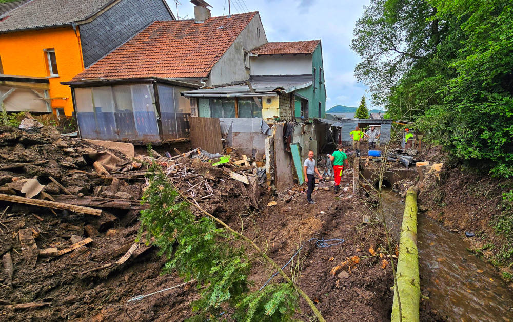 Aufräumarbeiten in Kirn-Sulzbach in Rheinland-Pfalz
