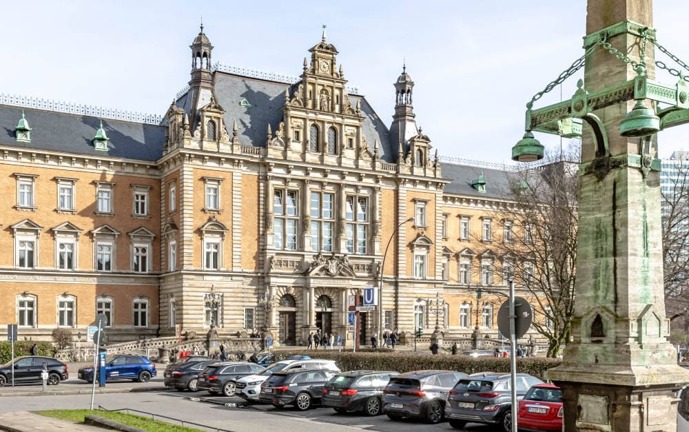 Landgericht Hamburg: Teilerfolg für Verbraucherschützer gegen Restschuldversicherungen