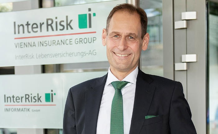 Florian Sallmann, Vorsitzender der Interrisk Versicherungen: „Wir bieten Kunden aktuell eine fondsgebundene Rentenversicherung an und überlegen, wie wir dieses Produkt noch bekannter machen können.“