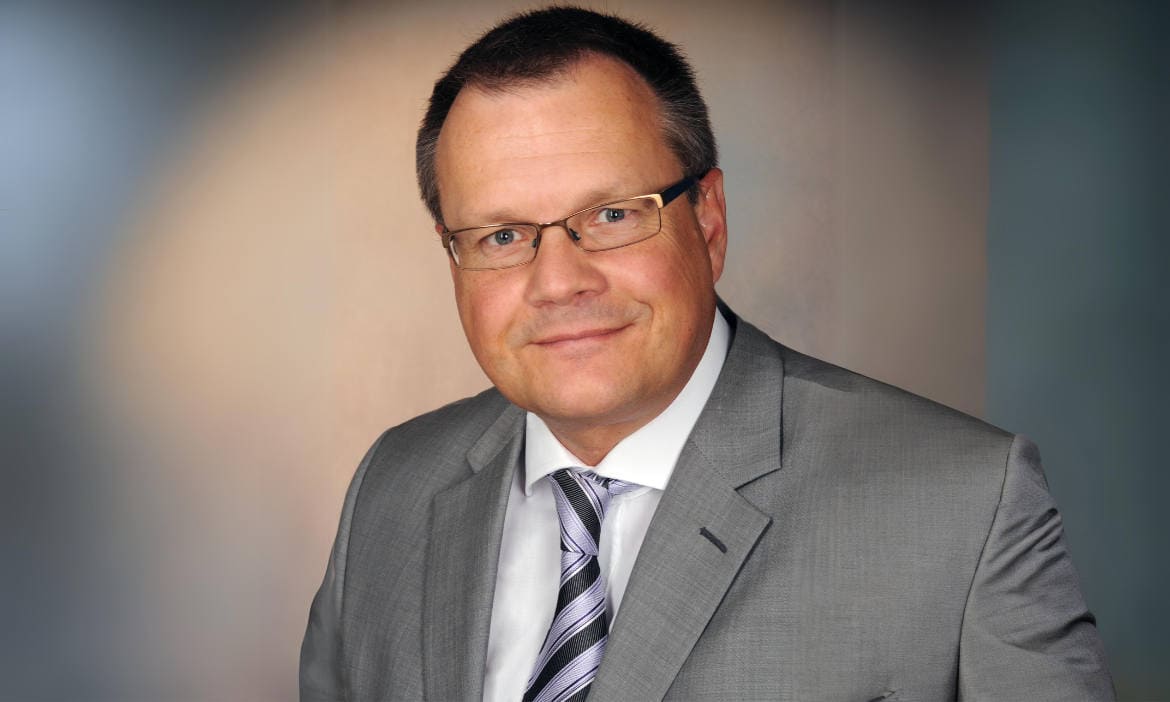 Burkard Neidert ist Versicherungsmakler in Fulda und berät Freiberufler