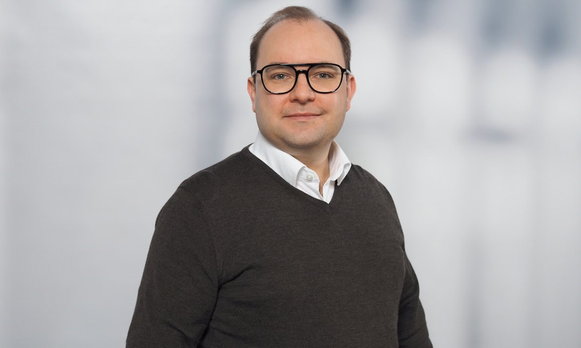 Corin Targan ist Direktor Kundenstrategie & Transformation bei Deloitte: Für die Generation Z müssen Versicherer spezielle Angebote bereitstellen, sagt er.