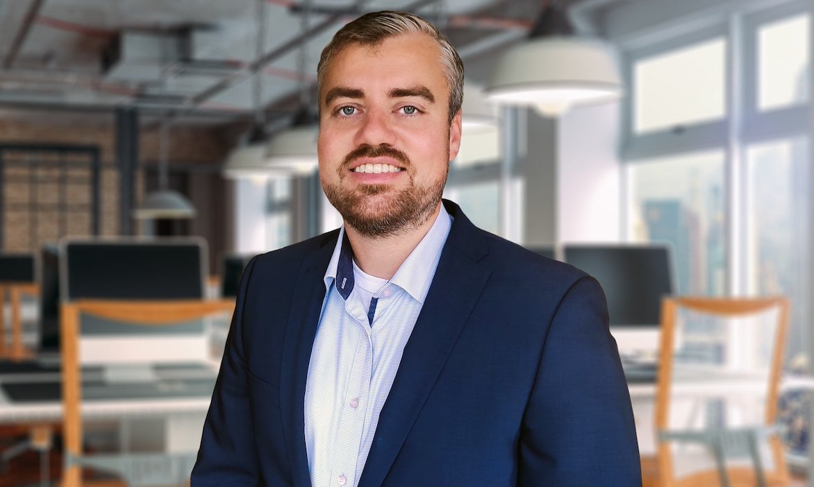 Oskar Hallier ist Organisationschef des Videoberatungsdienstleisters Bridge ITS.