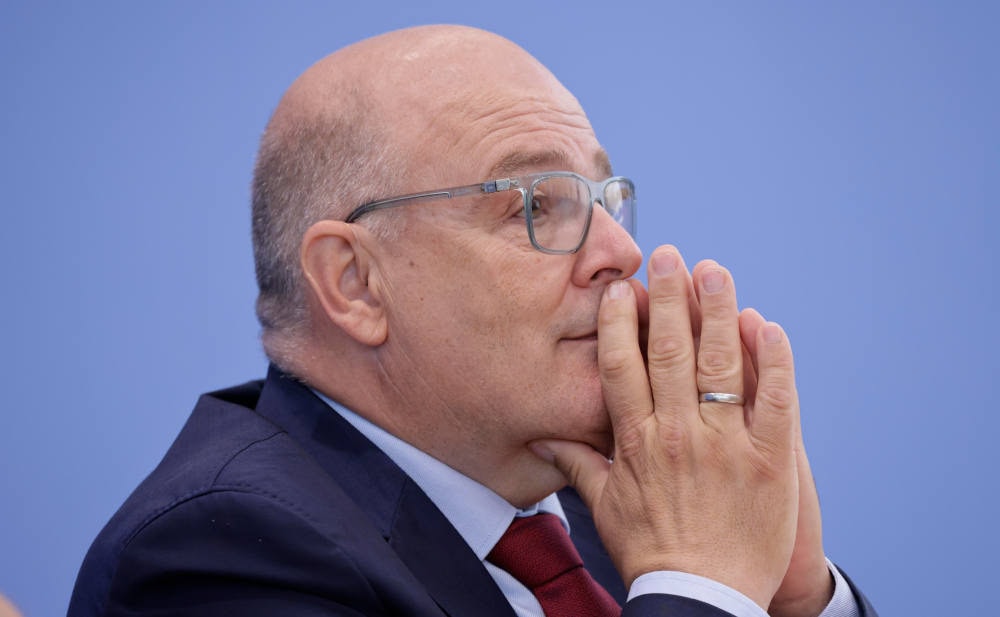 Steffen Kampeter, Hauptgeschäftsführer der Bundesvereinigung der Deutschen Arbeitgeberverbände (BDA): Kontaktgebühr, um Patienten zu steuern