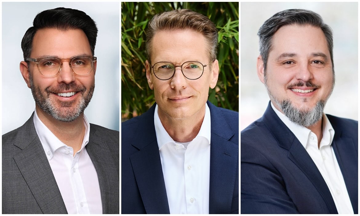 Motivbild von drei professionellen Männern in Business-Battles, für Finanz- und Versicherungsexperten.